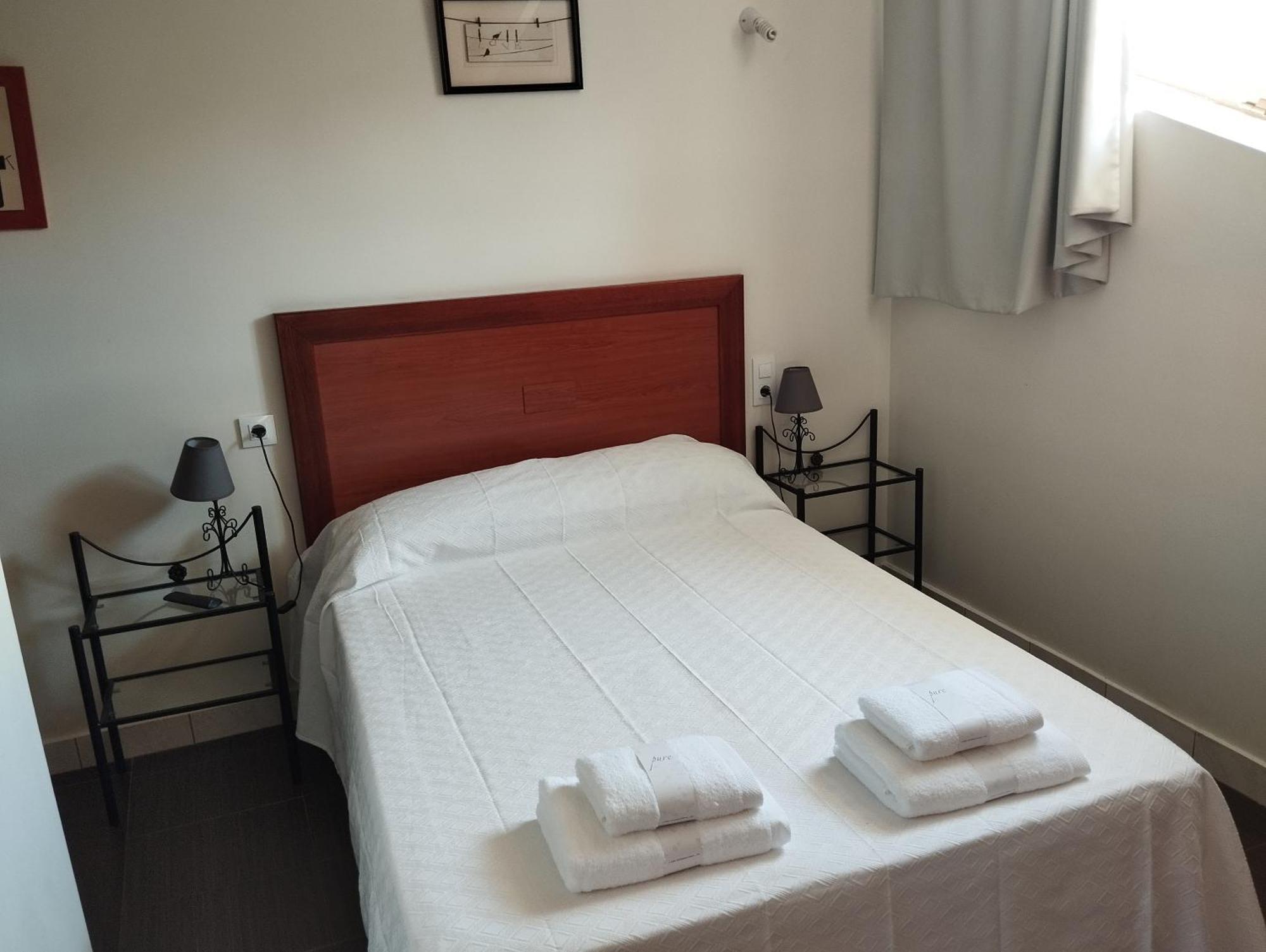 Hostal Bordillas Pomaluengo Esterno foto