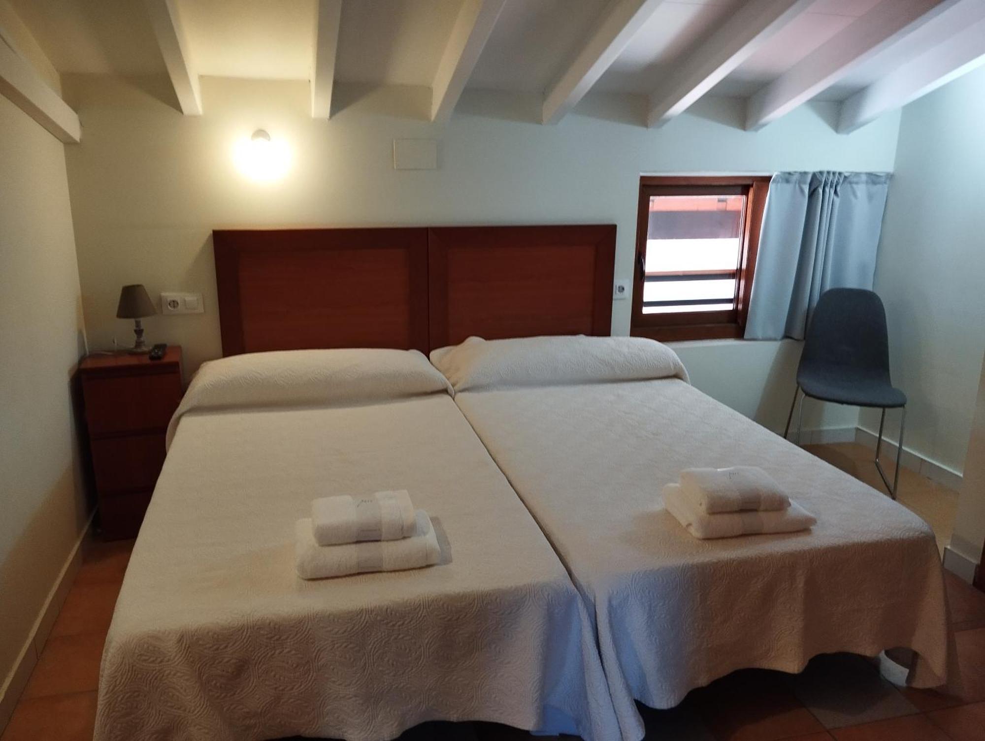 Hostal Bordillas Pomaluengo Esterno foto