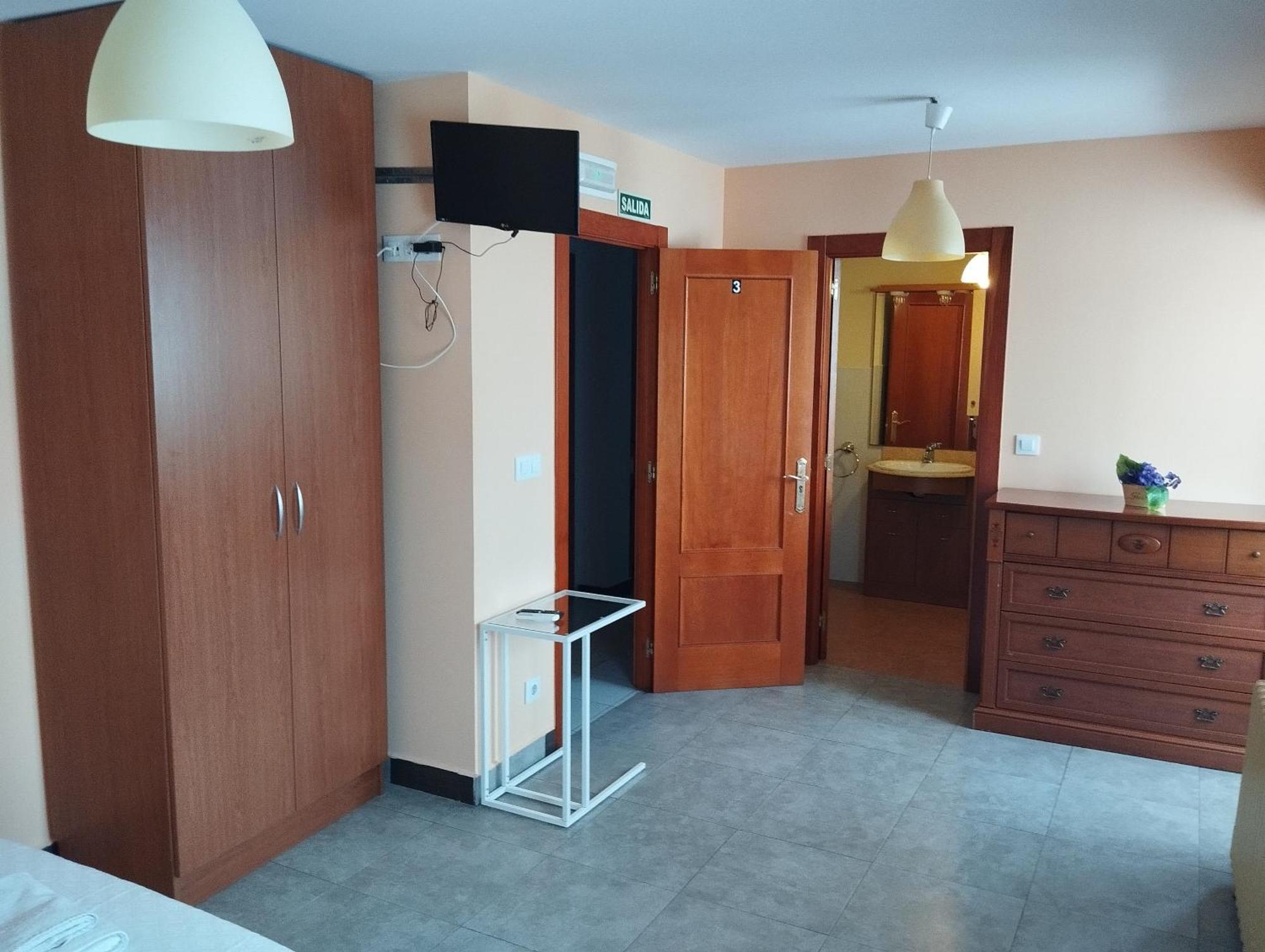 Hostal Bordillas Pomaluengo Esterno foto