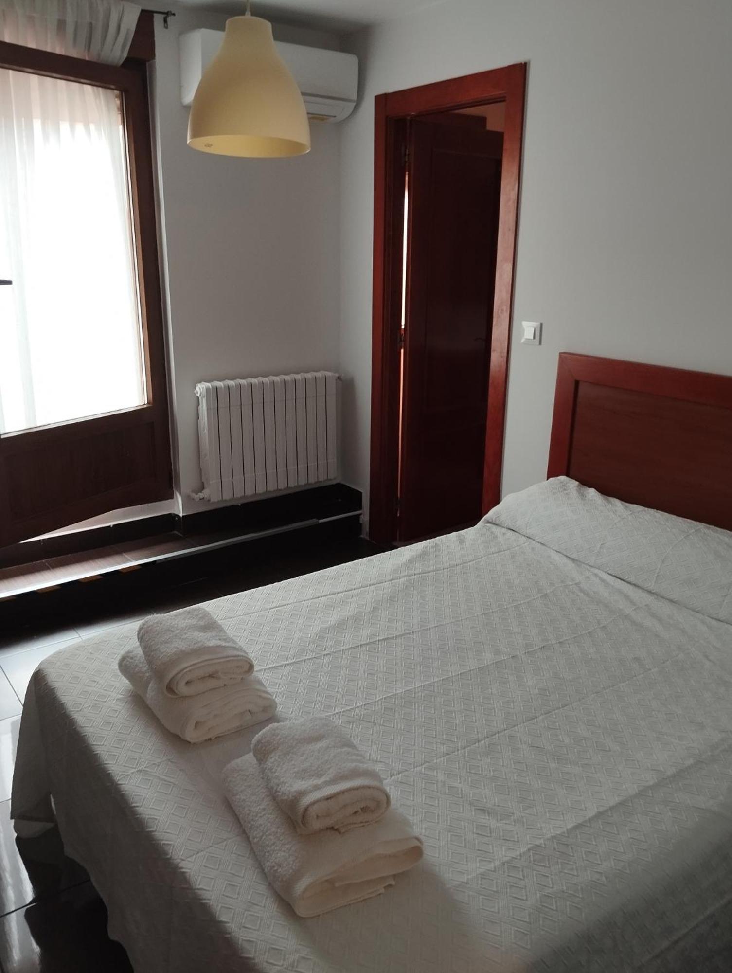 Hostal Bordillas Pomaluengo Esterno foto